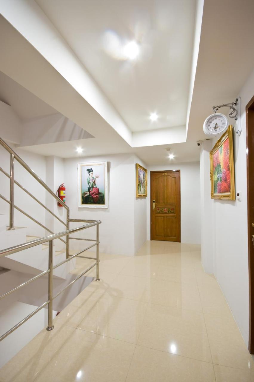 Richly Villa Bangkok Exterior photo